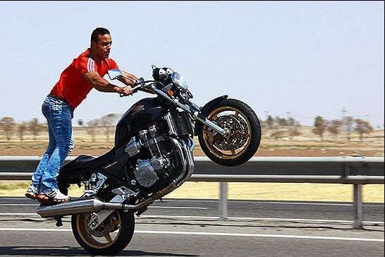موتورسیکلت های میلیاردی در اصفهان توقیف شدند 