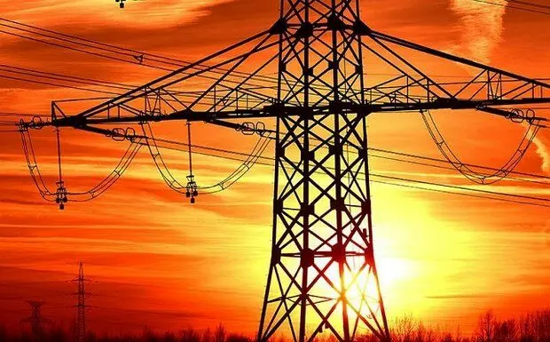 زیرساخت‌های برق پایدار جزایر لارک و هنگام در حال توسعه است