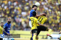 دیدار سپاهان و استقلال با ۳۰ دقیقه تأخیر آغاز می‌شود