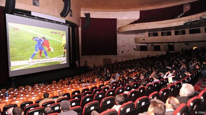 بازی های جام جهانی در سینماهای کشور پخش می شود