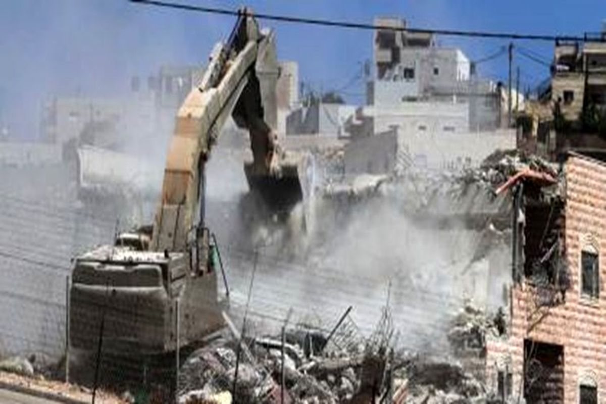 تخریب بنای غیر مجاز در سنندج براساس حکم قضایی