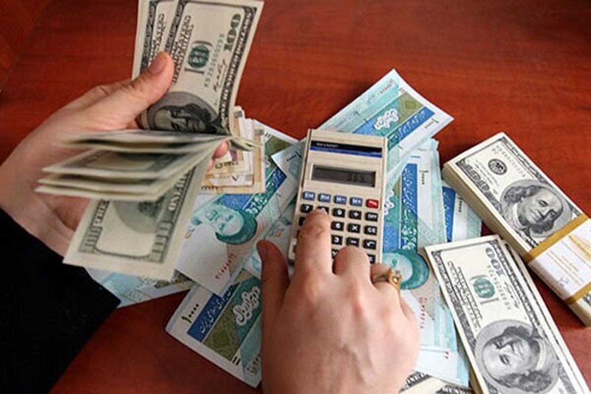 در روز نخست مرکز مبادله ارز و کالا بیش از ۲۰۰ میلیون دلار ارز در مرکز مبادله عرضه شد