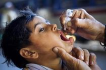 آغاز مرحله‌ی دوم واکسیناسیون فلج اطفال در هرمزگان/از سال 79 تاکنون هیچ مورد فلج اطفالی گزارش نشده