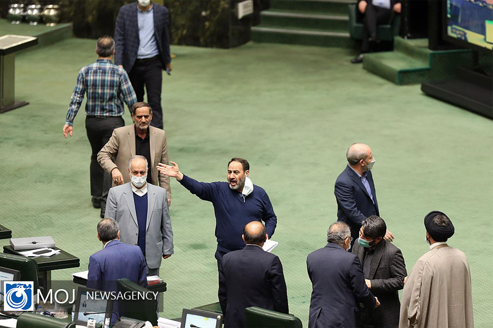 فراکسیون انقلاب اسلامی صلاحیت وزیر پیشنهادی صمت را در روز سه شنبه بررسی می‌کند