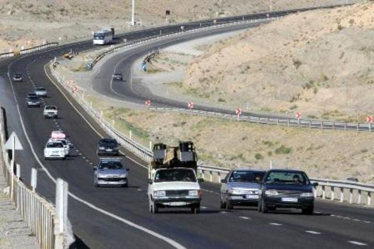 ترافیک روان و جو آرام در جاده های کشور