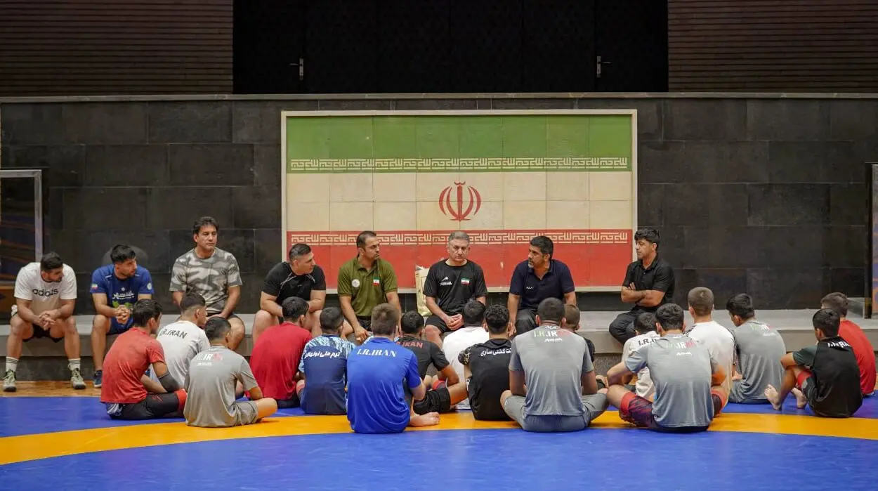 پرچم ایران امانتی بر دوش آزادکاران جوان در بحرین است