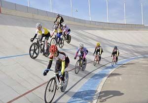 قهرمانی رکاب زنان تیم هرمزگان در لیگ دوچرخه سواری بانوان