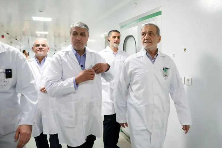 واکنش خبرنگار شبکه ۱۴ رژیم صهیونیستی به اظهارات رئیس جمهور در بازدید از سازمان انرژی اتمی + فیلم