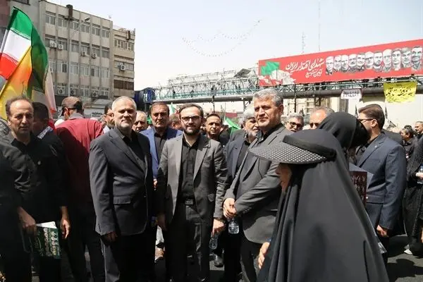 حضور مدیرعامل بانک کشاورزی در آیین تشییع شهدای اقتدار ملی/ ادای احترام به سرداران، دانشمندان و شهدای مقاومت