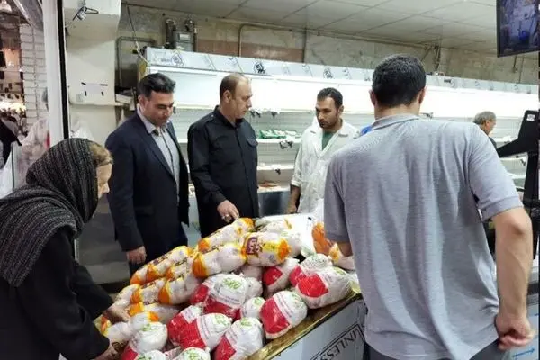 فرماندار تهران از میادین میوه و تره‌بار و فروشگاه‌های زنجیره‌ای بازدید کرد