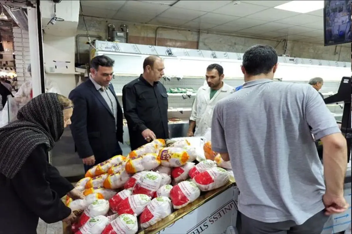 فرماندار تهران از میادین میوه و ترهبار و فروشگاههای زنجیرهای بازدید کرد