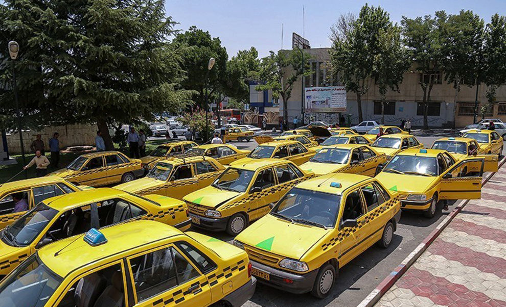 سرکشی تاکسی‌ های اردبیل در گرانی کرونا