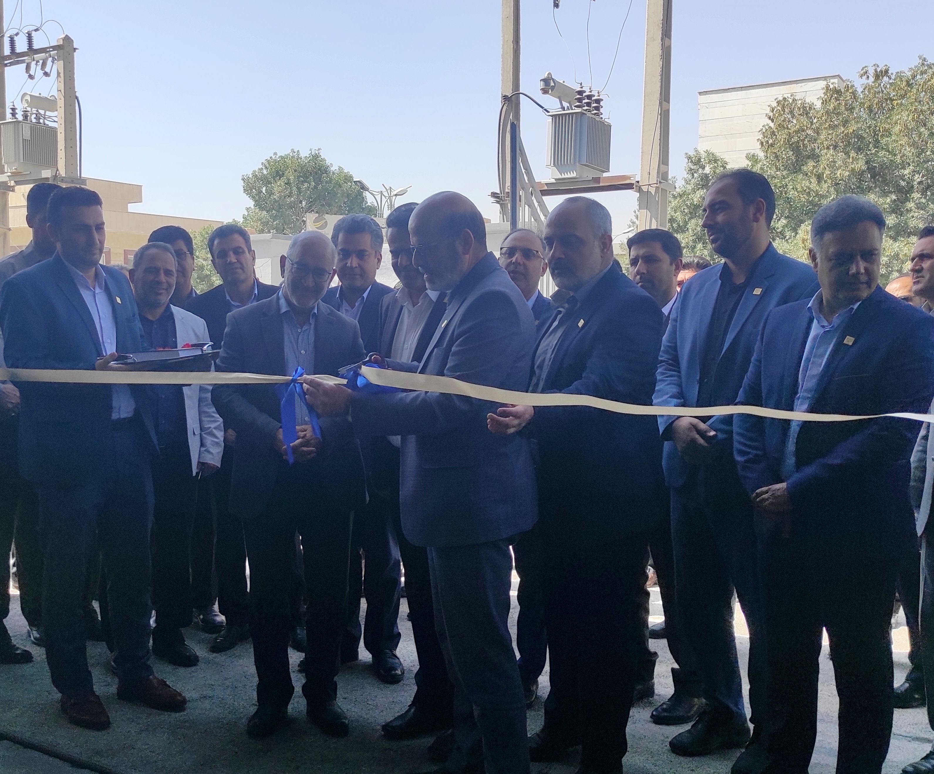 اولین واحد تولید کربن فعال از قیر طبیعی کشور در کرمانشاه افتتاح شد