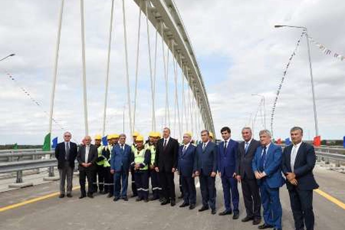 بخشی از جاده جدید الت - آستارا در مرز ایران افتتاح شد
