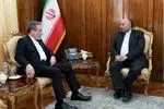 عراقچی در دیدار با سفیر ایران در امارات بر توسعه مراودات منطقه‌ای تاکید کرد