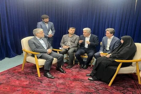 وزیر علوم استودیو فرشته را افتتاح کرد 