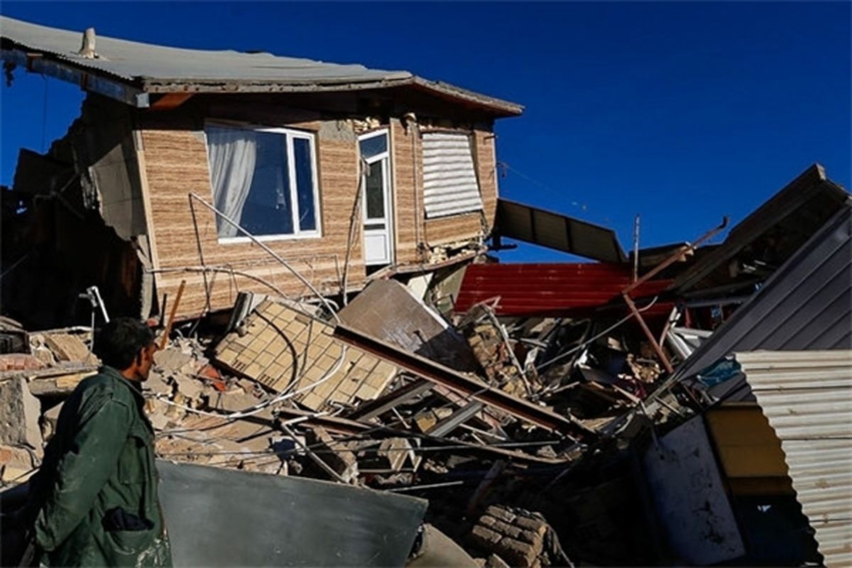 38 ساختمان و مقر انتظامی در زلزله اخیر کرمانشاه آسیب‌دیده است