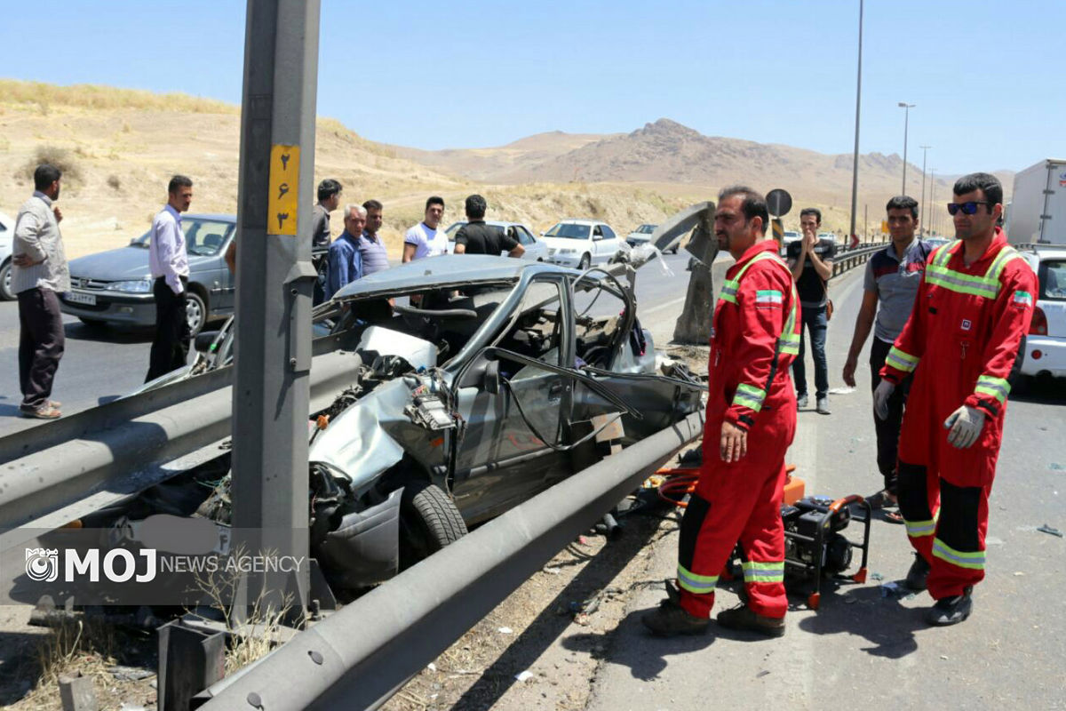 6 کشته و زخمی در برخورد پراید با گارد ریل محور خرم آباد به بروجرد