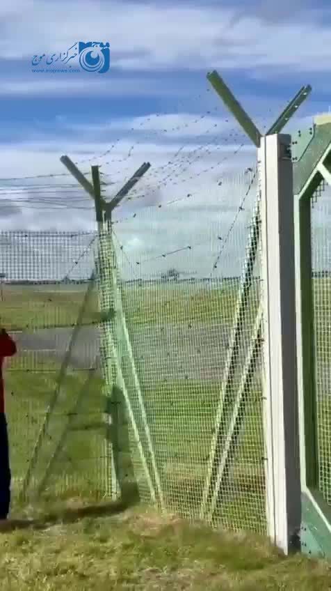فیلم نمایی جالب از فرود یک بمب افکن