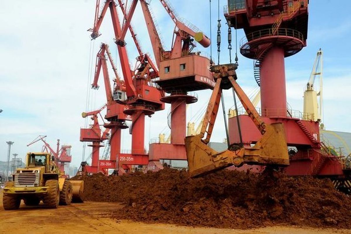 ادامه کاهش قیمت سنگ‌آهن در چین