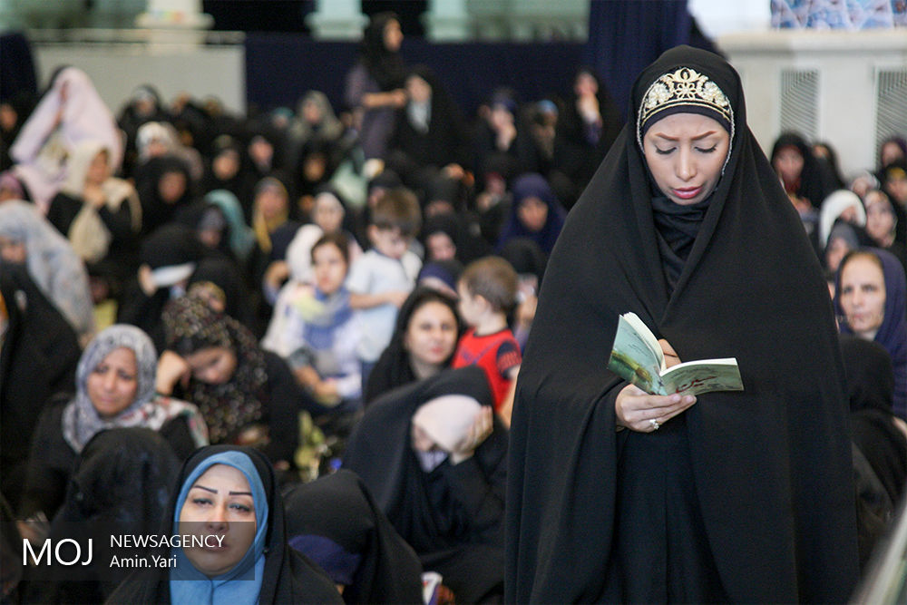 مراسم دعای عرفه در مصلای تهران