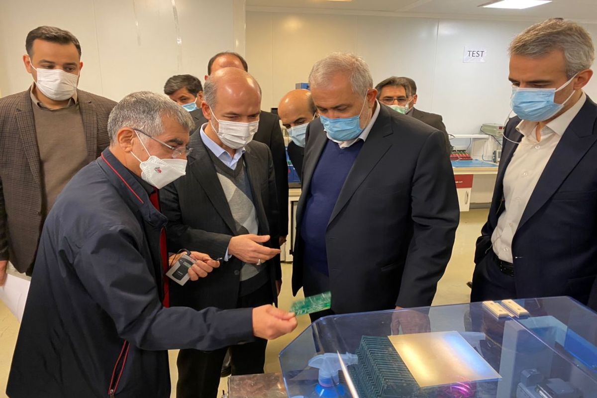 بازدید وزیر نیرو از کارخانه های مپنا در البرز