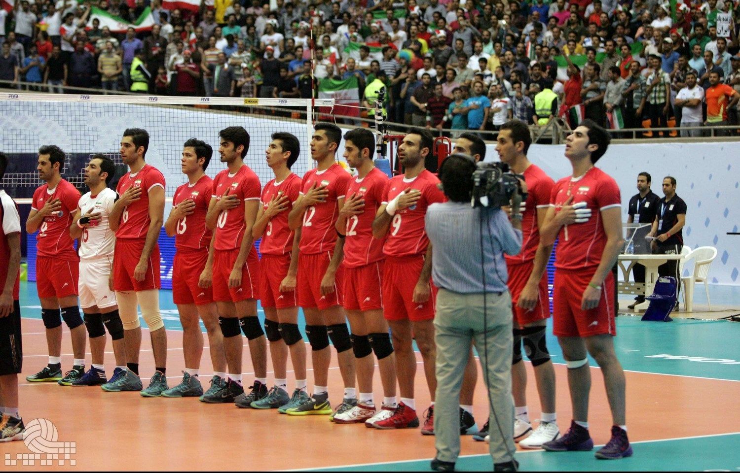 تیم ملی والیبال بامداد فردا وارد تهران می‌شود