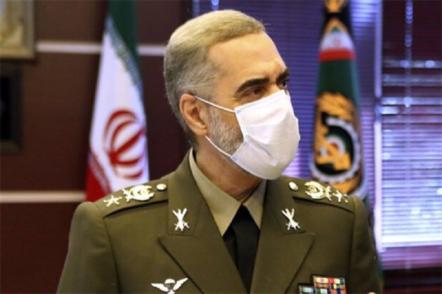 پاسداران و جانبازان نماد فخر و مباهات ایران اسلامی هستند