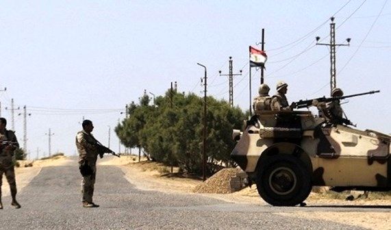 انفجار تروریستی در شمال مصر جان چهار نظامی را گرفت