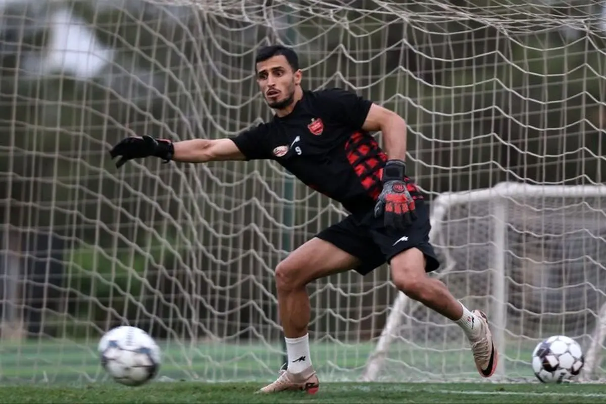 حضور مهاجم پرسپولیس در چارچوب دروازه
