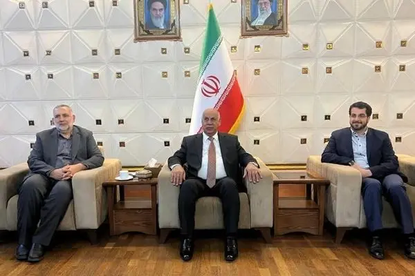  وزیر فرهنگ عراق به ایران سفر کرد
