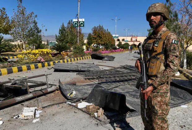 آتش‌بس شکننده افغانستان و پاکستان زیر سایه درگیری تازه قرار گرفت