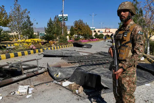 آتش‌بس شکننده افغانستان و پاکستان زیر سایه درگیری تازه قرار گرفت