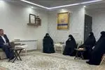 مشاور و دستیار رهبری در منزل شهید رئیسی حضور یافت