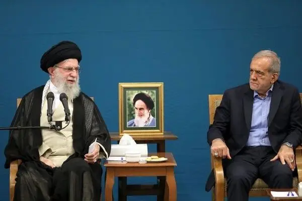 رئیس‌جمهور با رهبر انقلاب پیش از حضور در مجمع عمومی سازمان ملل دیدار کرد