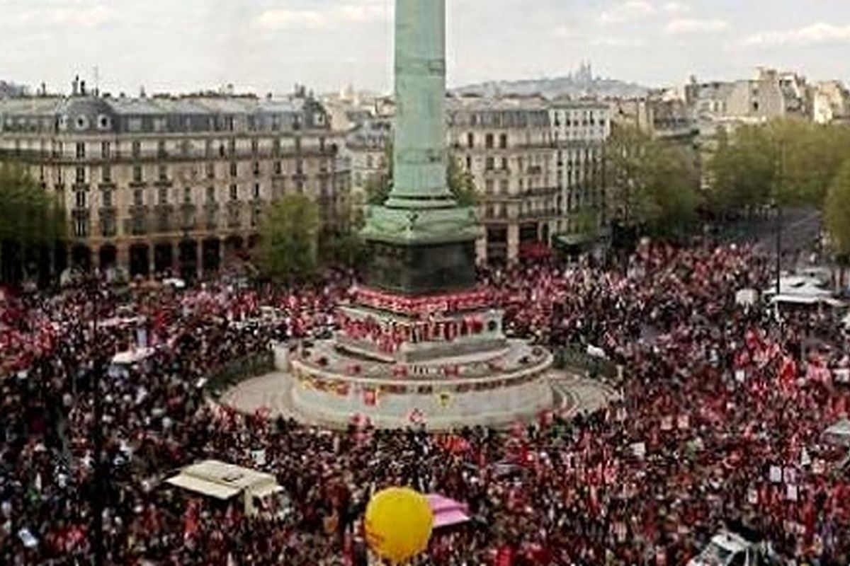 راهپیمایی محدود و تحت کنترل در پاریس