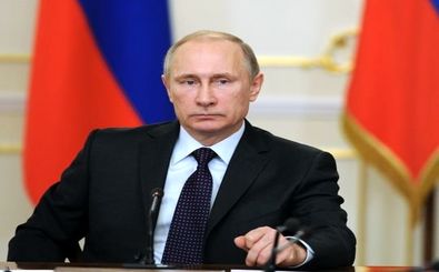 پوتین: روسیه آماده دفاع از خود برابر این " جهان غیرقابل پیش بینی " است