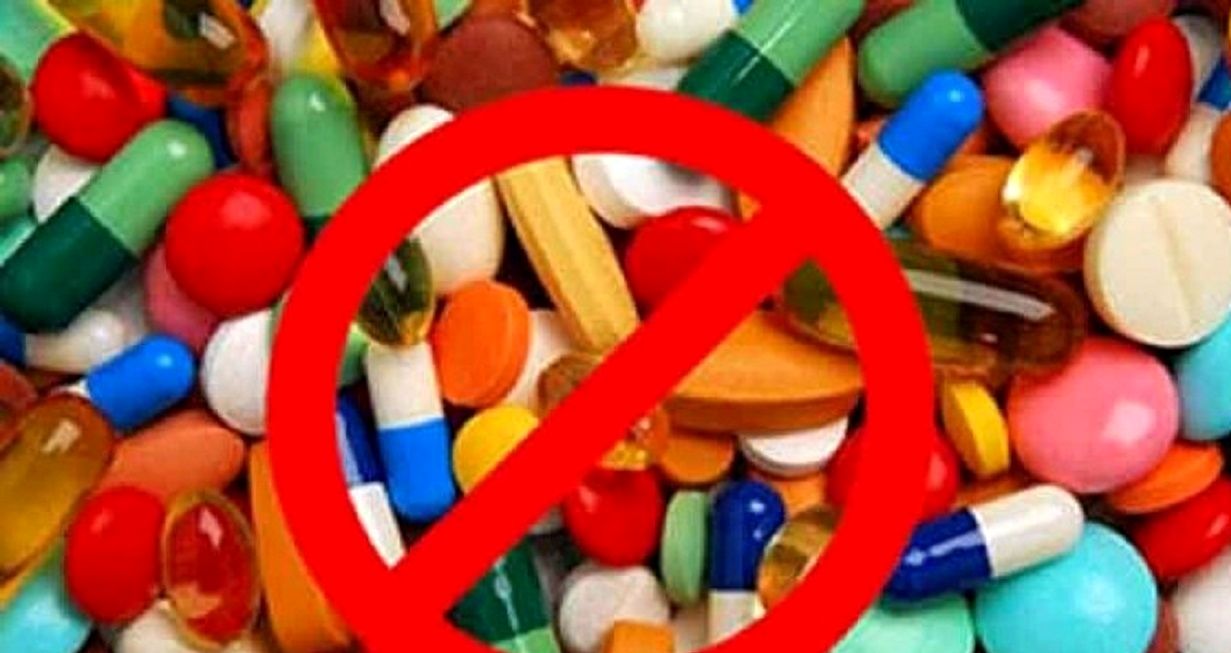 براساس قانون، تجویز داروهای خارج از فهرست رسمی دارویی ایران، تخلف محسوب می‌شود