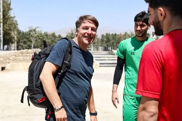 میشائل اونینگ رسماً به کادر فنی پرسپولیس پیوست