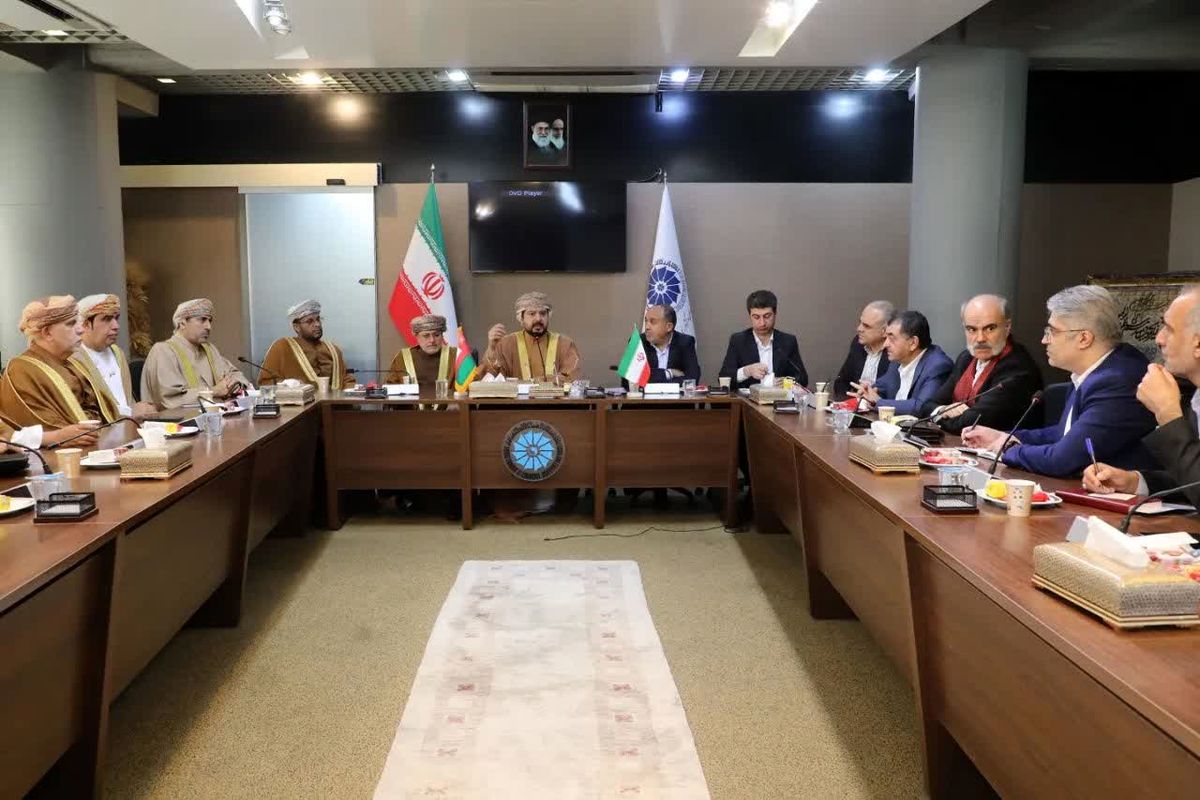 رهاورد دیدار رئیس اتاق بازرگانی فارس با رئیس سازمان توسعه تجارت ایران برای صادرکنندگان 