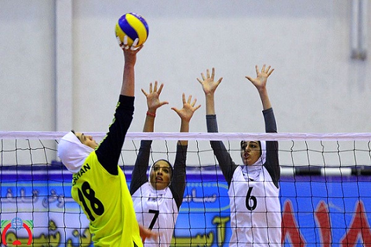 مسابقات والیبال نوجوانان دختر دسته سه کشور در تفت برگزار می شود