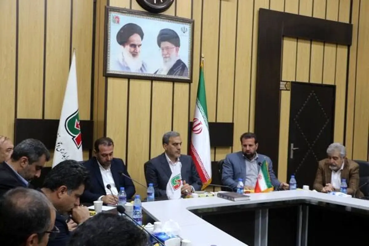نوسازی ناوگان حمل و نقل مسافری و ساماندهی مرز پرویزخان، از اولویتهای اصلی در استان کرمانشاه است