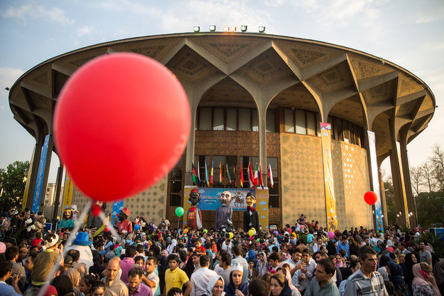 برگزاری نخستین جشنواره تولیدات خانگی در زیرگذر چهارراه ولیعصر(عج)