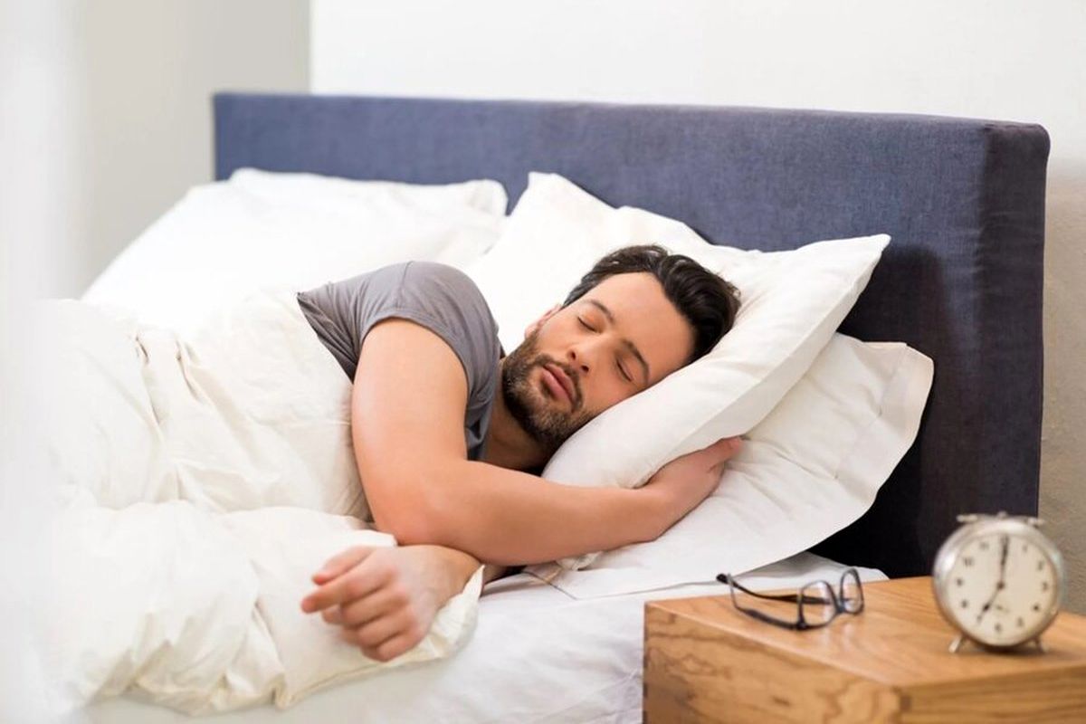 سه ترفند ساده و جالب برای سریع خوابیدن / با این ترفند کمتر از ۱۰ دقیقه به خواب بروید!