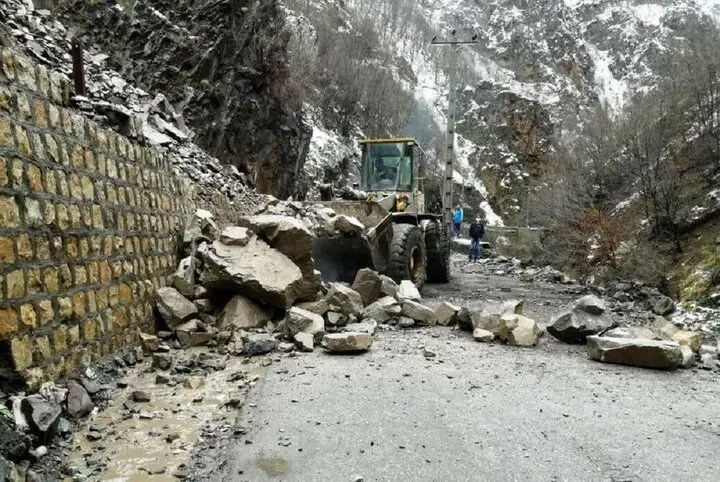 جاده کندوان همچنان مسدود است