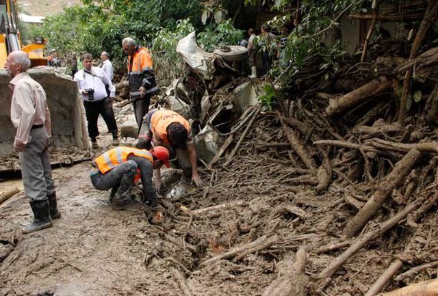 اعزام اکیپ‌های امداد و نجات یگان ویژه در مناطق سیل زده