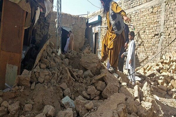 زمین لرزه پاکستان تاکنون ۱۰ کشته برجای گذاشته است