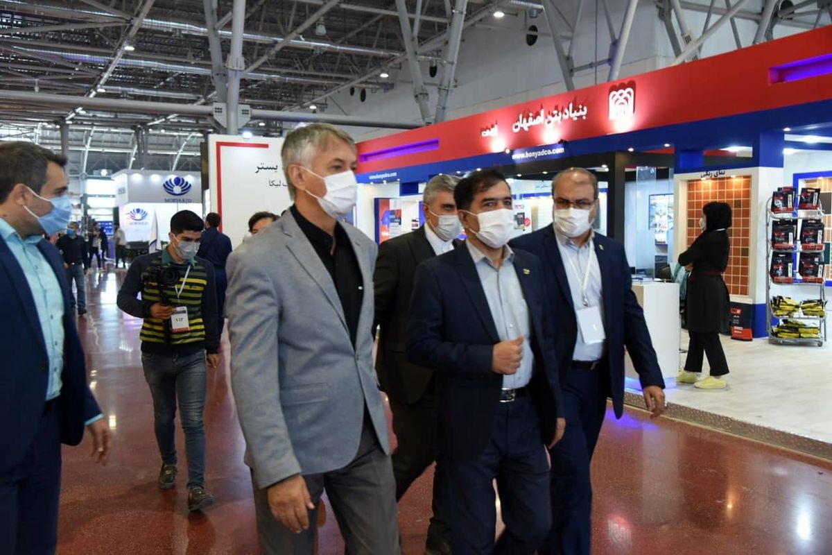 بازدید سفیر جمهوری صربستان از نمایشگاه صنعت ساختمان اصفهان⁣