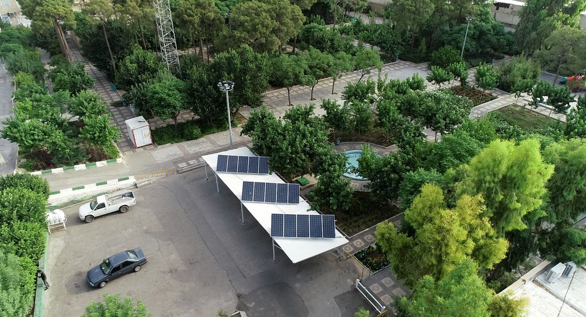 پانزدهمین نیروگاه خورشیدی شهرداری قم به بهره‌برداری می‌رسد