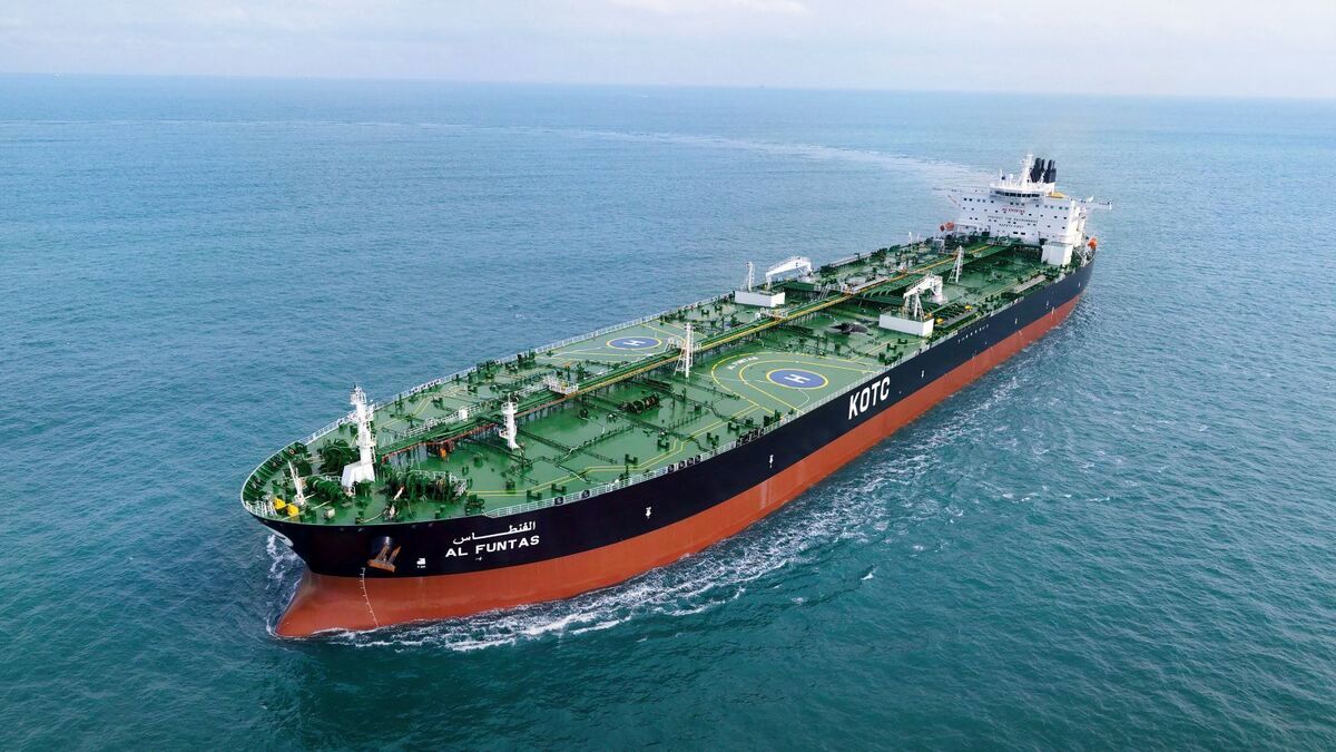 نفت خام ایران در نفتکش‌های آسیب‌دیده ساحل سنگاپور نبود
